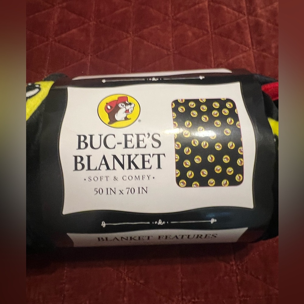 COPY - Bucees throw blanket